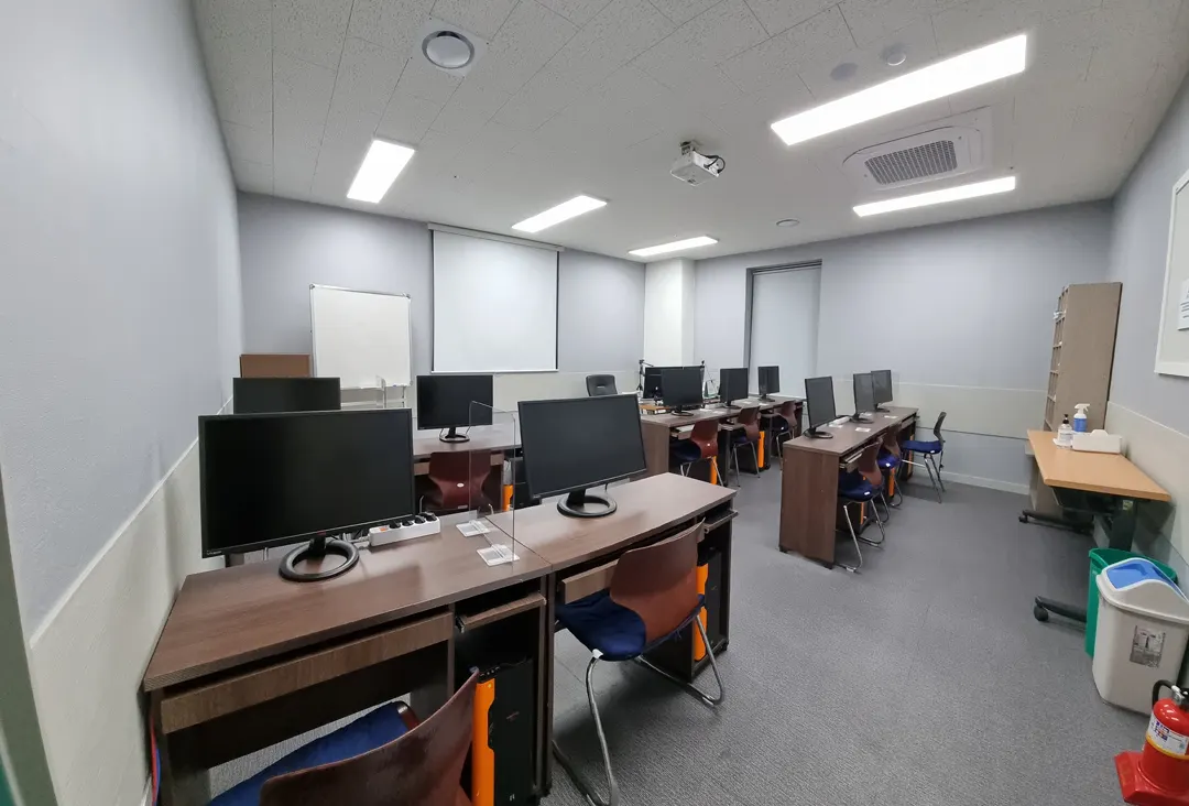 미래컴퓨터학원 실습실