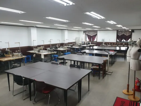 강남직업전문학교 실습실