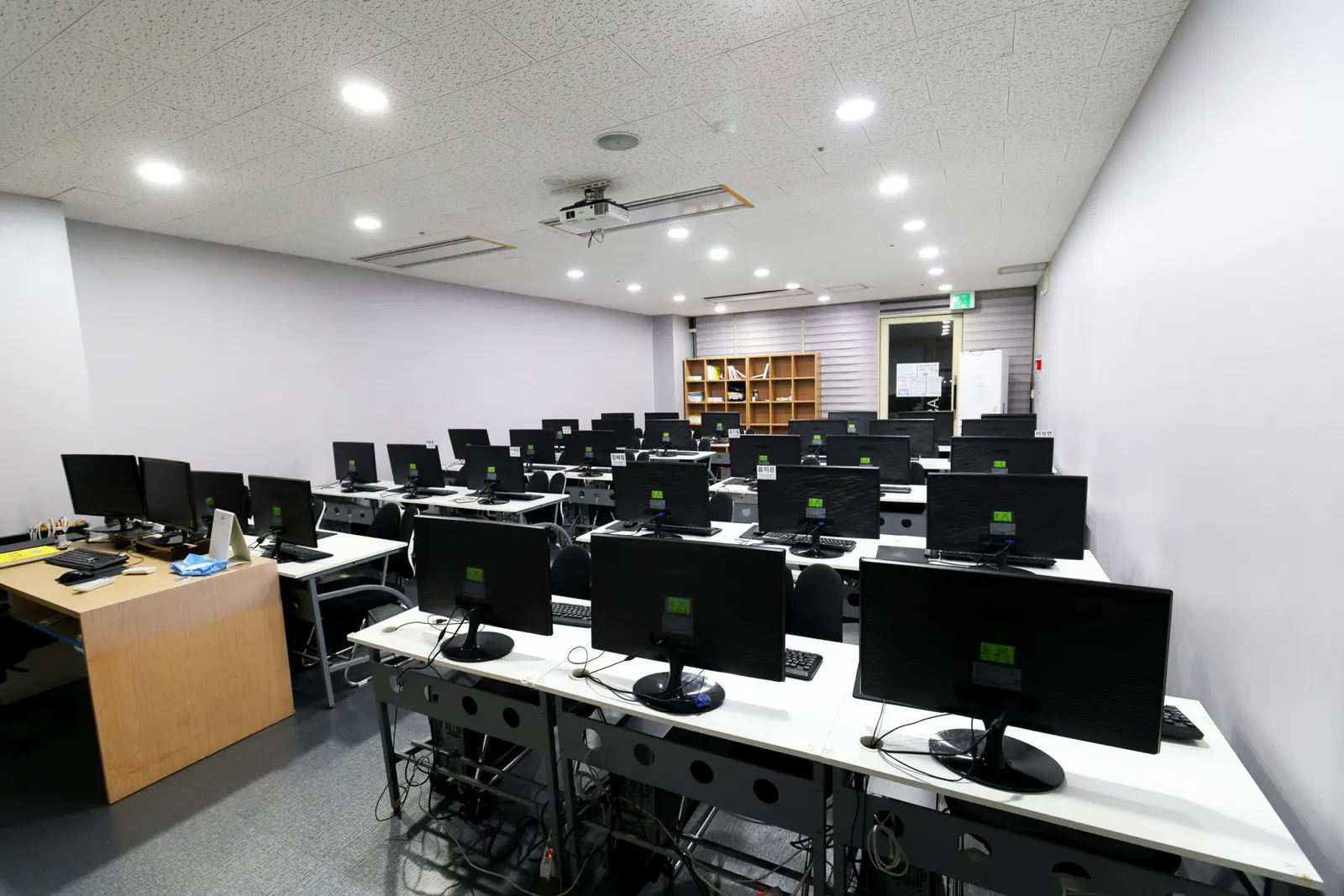 글로벌아이티(IT)인재개발학원 실습실