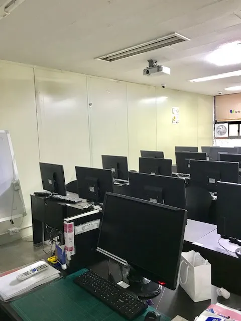 부산패션디자인학원 실습실