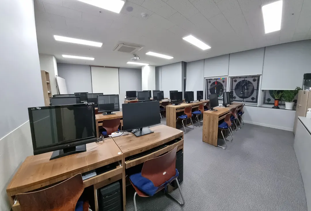 미래컴퓨터학원 실습실