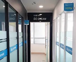 두드림컴퓨터아카데미 복도