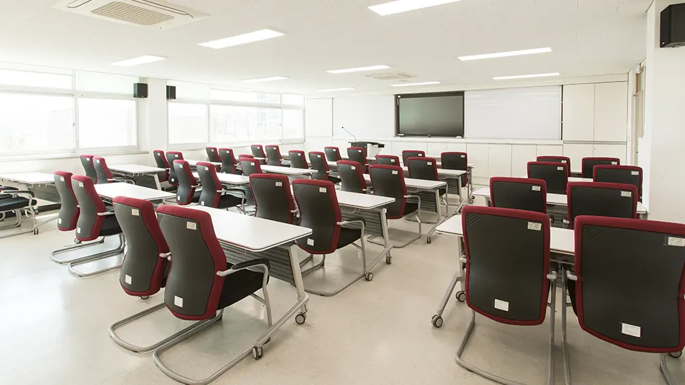 ICT폴리텍대학 강의실