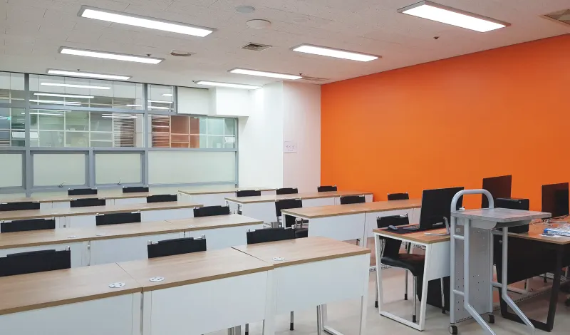 (주)나눔디지털디자인학원 강의실