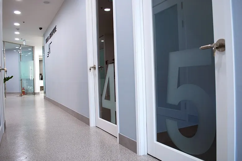 더휴먼컴퓨터아트아카데미 복도