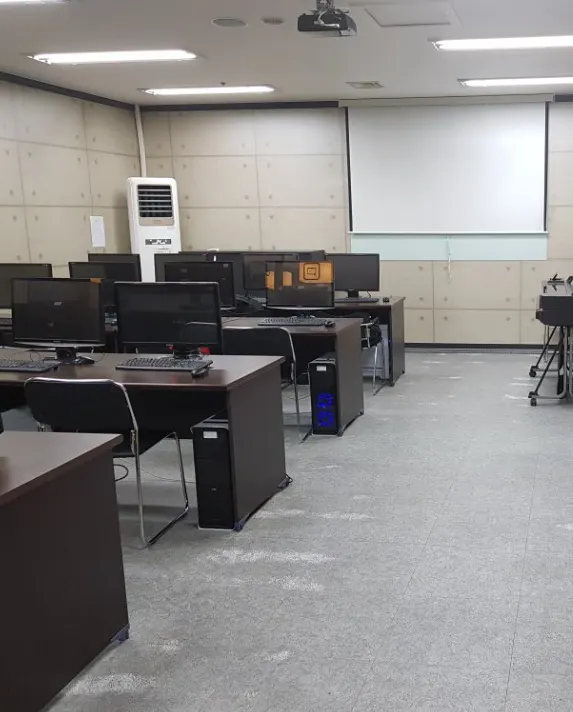 인천더조은컴퓨터아트학원 실습실