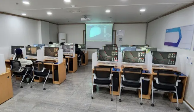 그린컴퓨터아트학원 강의실
