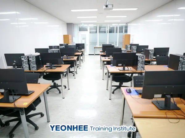 연희직업전문학교 강의실