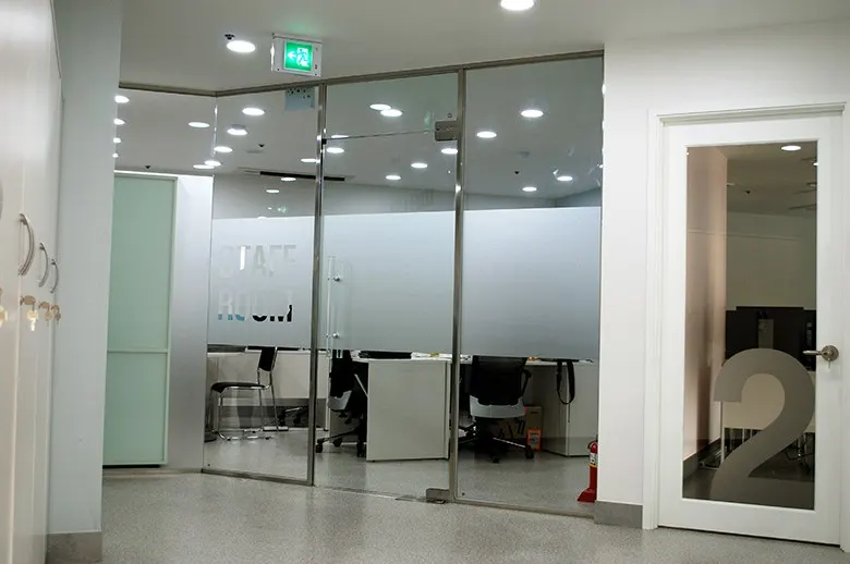 더휴먼컴퓨터아트아카데미 복도