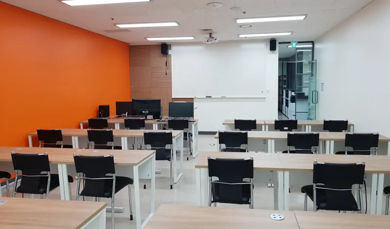 (주)나눔디지털디자인학원 강의실